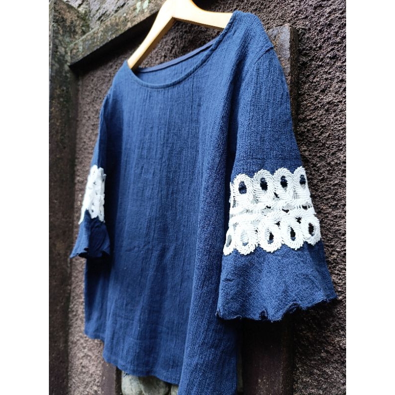 PRELOVED BLOUSE KOREA/BLOUSE RENDA