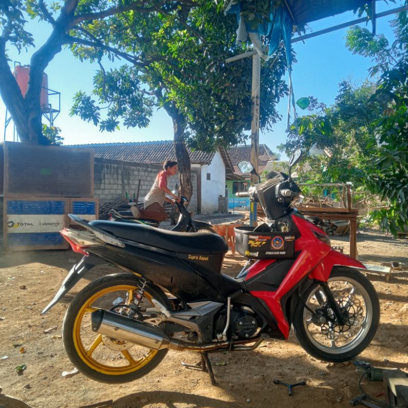 Bak Kopling Supra X 125 Fi Injeksi 2015 - Sekarang Kondisi minus pemakaian masih lengkap perintilann
