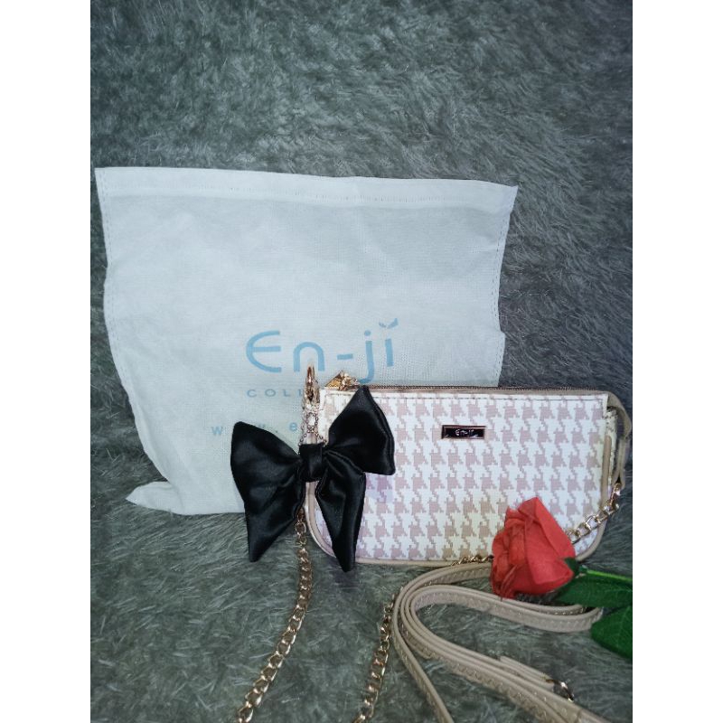 Tas En-ji Rami slingbag