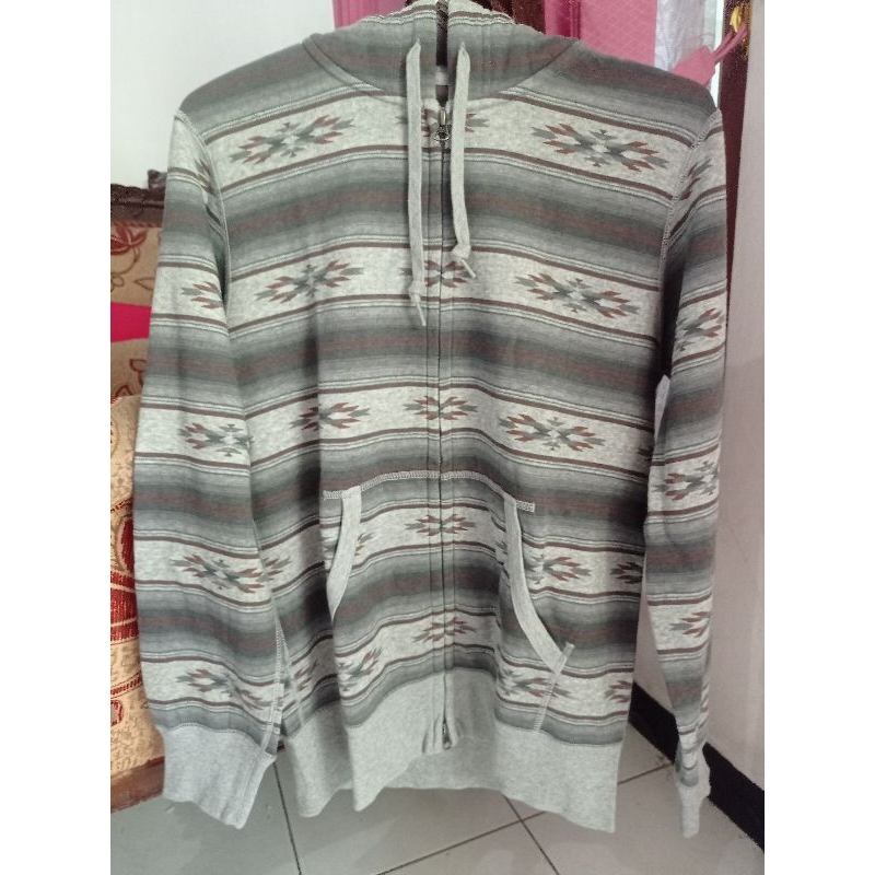 zip hoodie uniqlo navajo