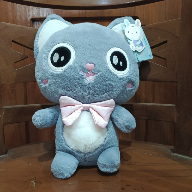Boneka kucing abu abu