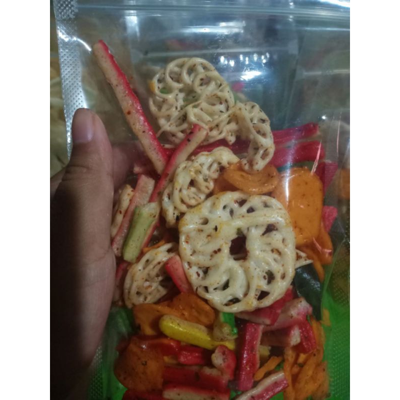 

mix kerupuk bantat pedas sebring