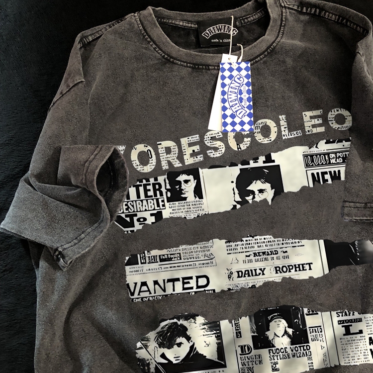 Disneay Kaos Pria T-shirt Baju Kaos Oversize | Goresan Koran Amerika Kuno Print | Vintage Longgar Ka