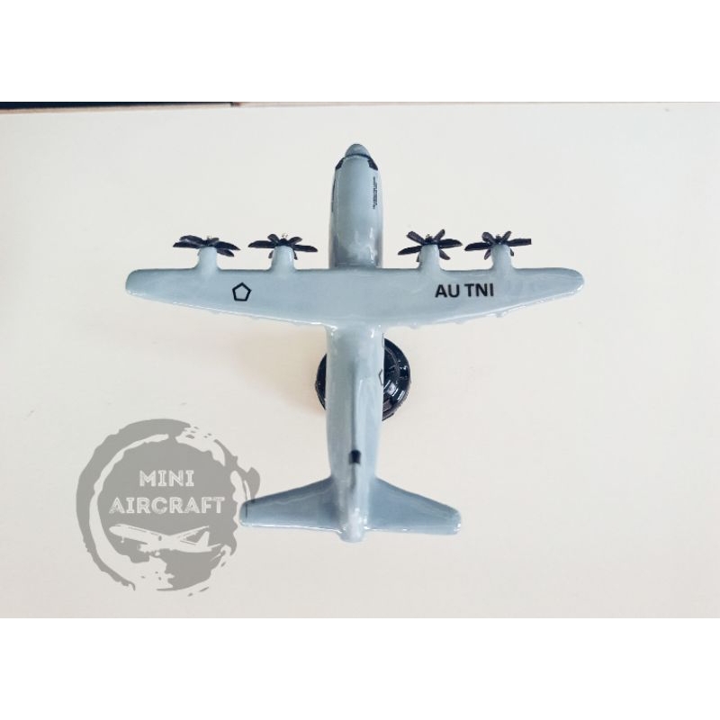 miniatur pesawat C130 hercules TNI AU