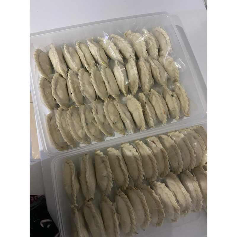 

CIRENG ISI FULL AYAM SUWIR PEDAS FROZENFOOD