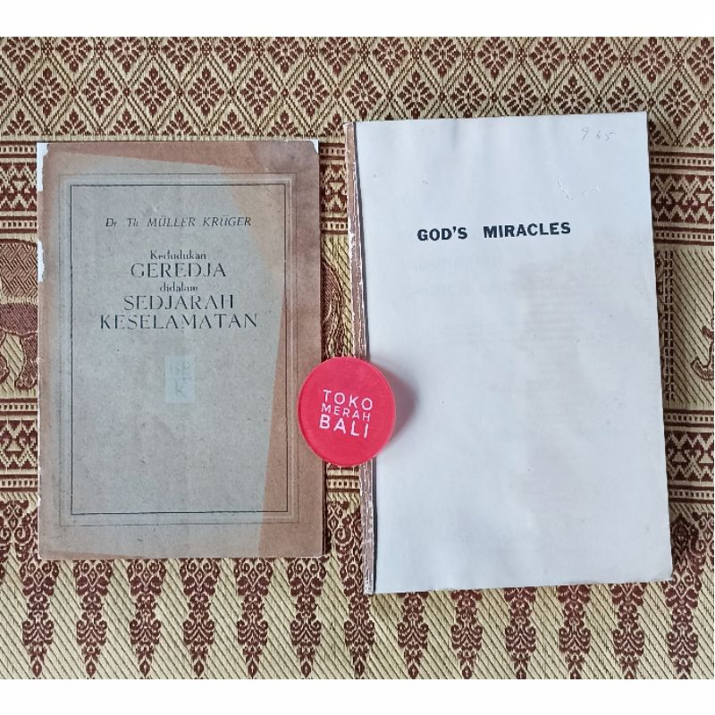 Paket buku sejarah pertumbuhan gereja di Indonesia God's Miracles by EC Smith, buku Kedudukan Geredj