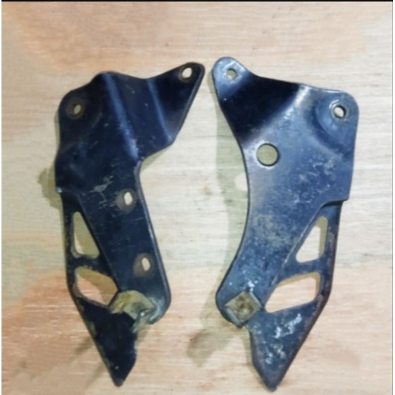 bostep postep footstep besi pijakan kaki belakang Suzuki crystal