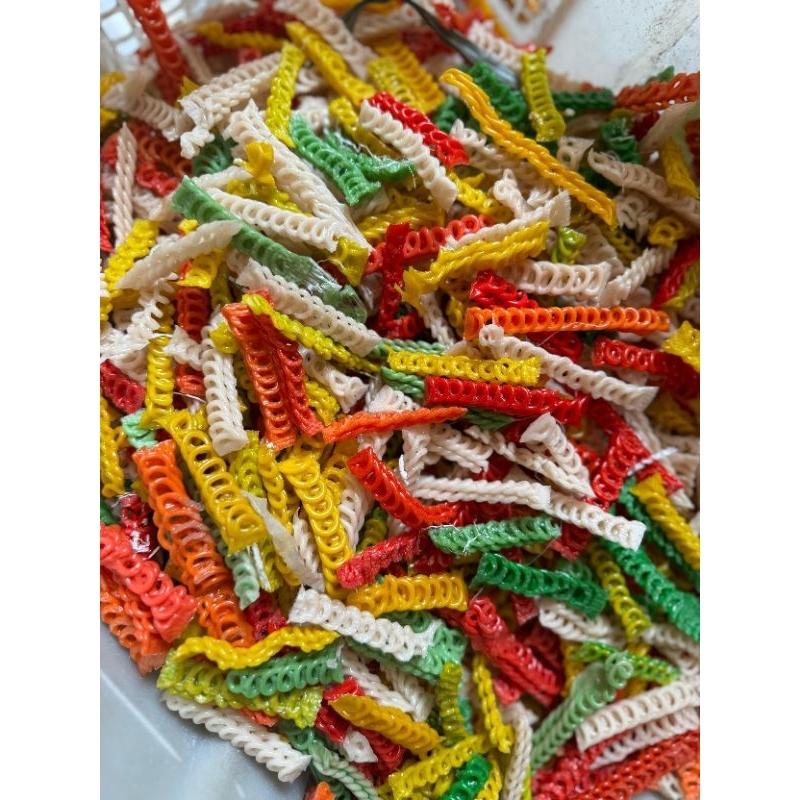 

kerupuk kepang warna