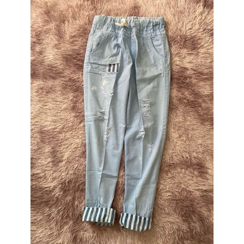 preloved ripped jeans