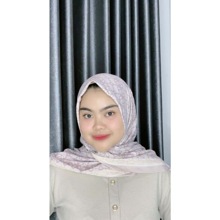 Hijab Voal Segi Empat Umama Premium Motif
