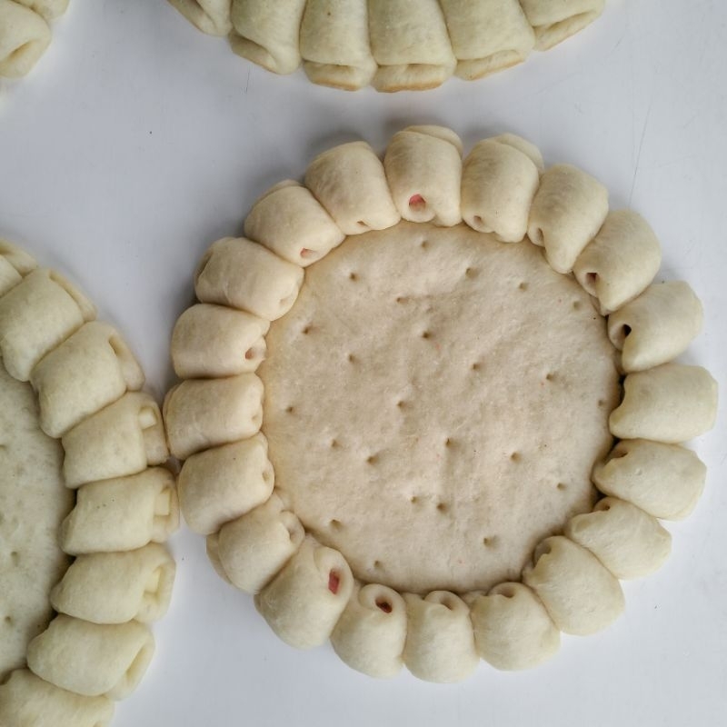 

(D 20 cm isi 5 pcs) Base Pizza sosis/ Base Pizza Keju/ Dough Pizza