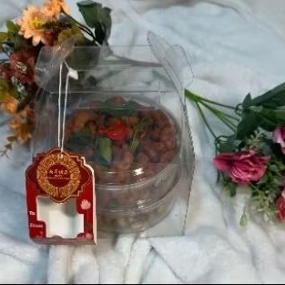 

Hampers Kacang Mede 2 Toples Edisi Imlek