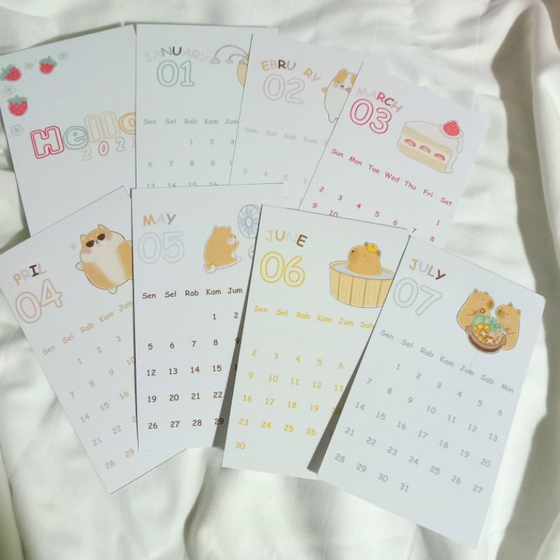 

Cute Calendar 2025 kalender meja kalender aesthetic