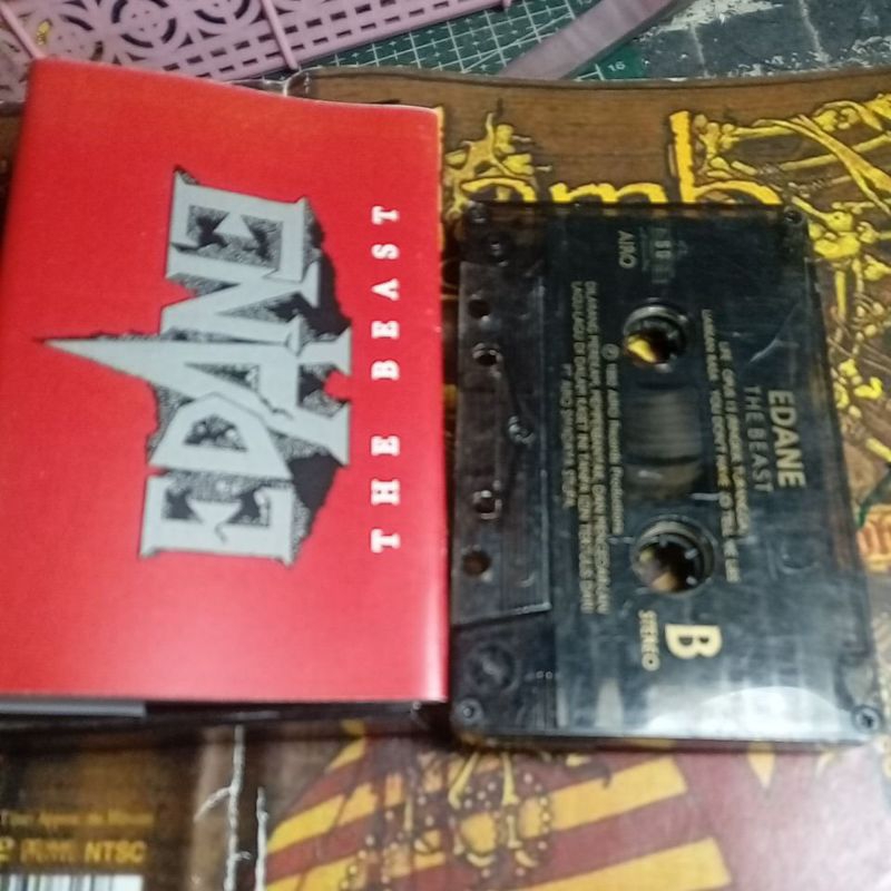 EDANE THE  BEAST  KASET PITA