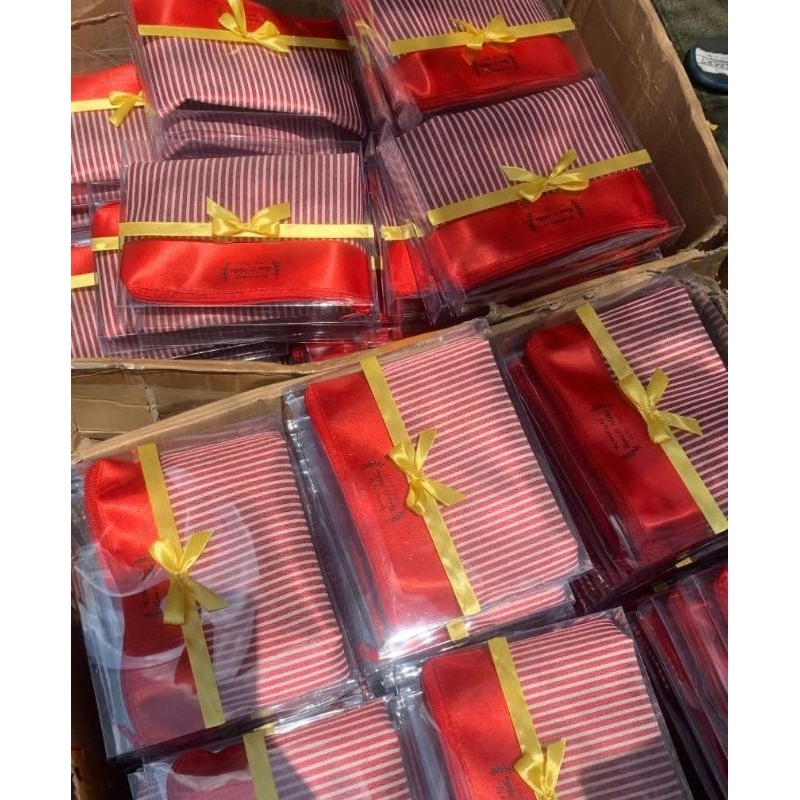 

pesanan pelanggan no 21 sovenir pouch
