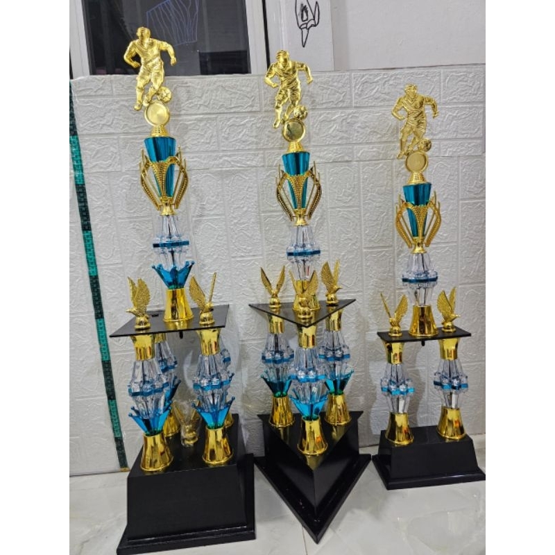 Trophy Sepak Bola Piala Futsal Piala 4 KAKI Piala 3 KAKI Piala 1 SET 123