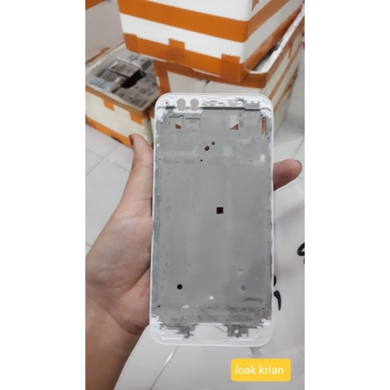 tatakan lcd Vivo v5 plus / middle frame Vivo v5 plus