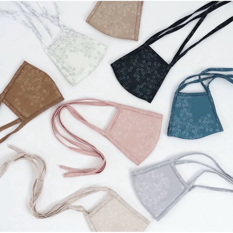 BUTTONSCARVES The Monogram Paded Mask - Sorbet