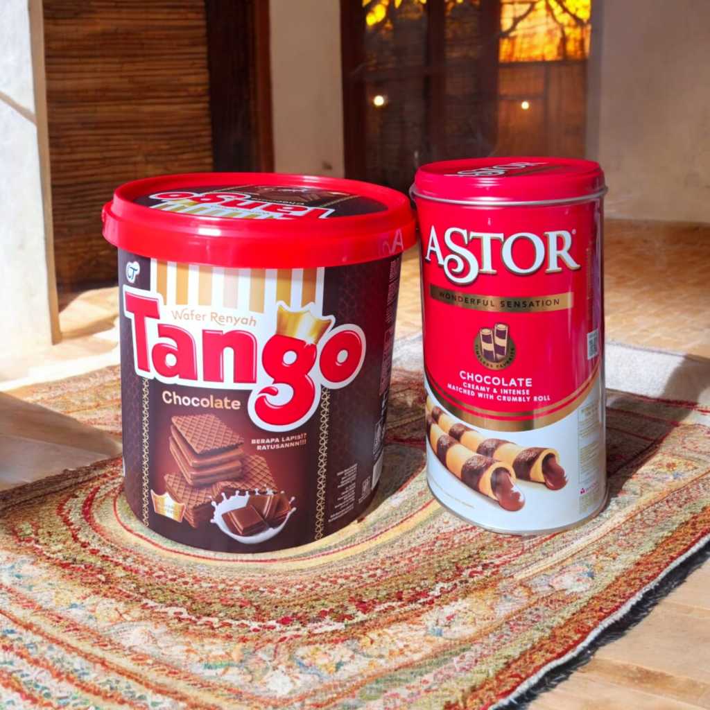 

PAKET WAFER COKLAT 1 KALENG ASTOR + 1 EMBER TANGO