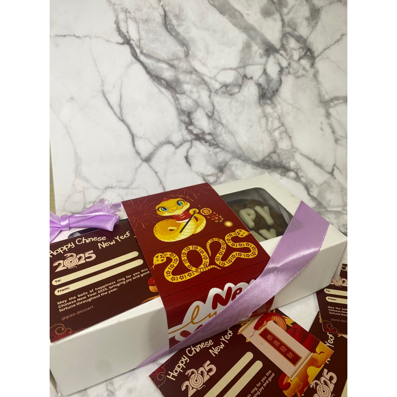 

Hampers CNY Imlek Fudgy Brownies 20x10