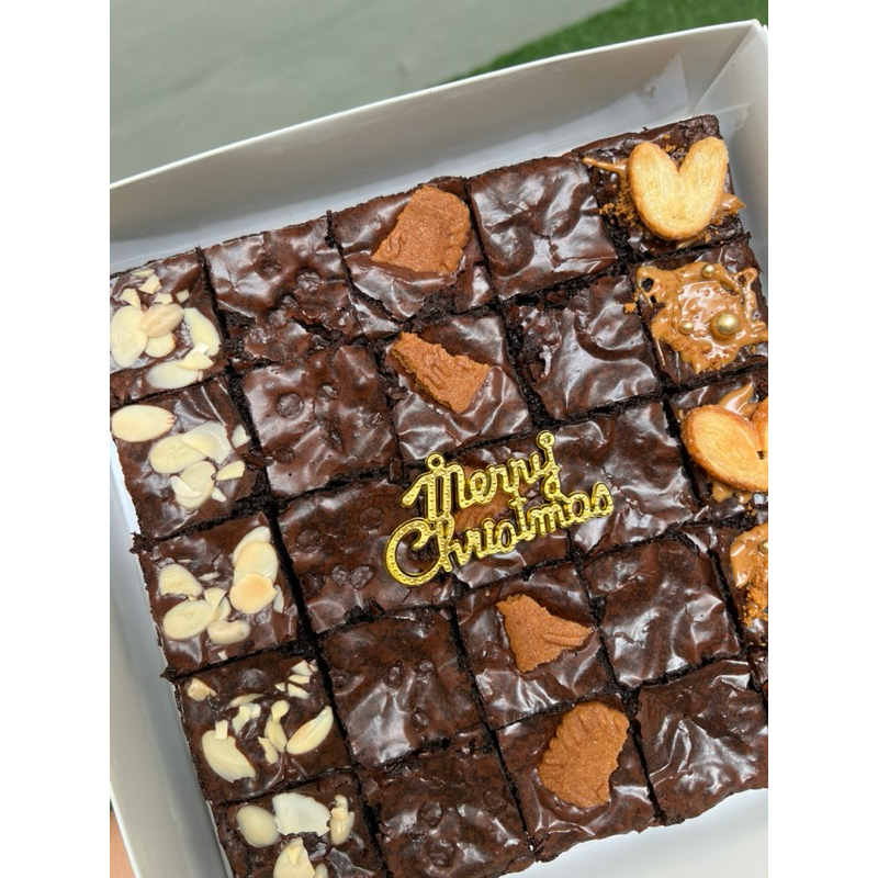 

Fudgy Brownies 20 x 20cm