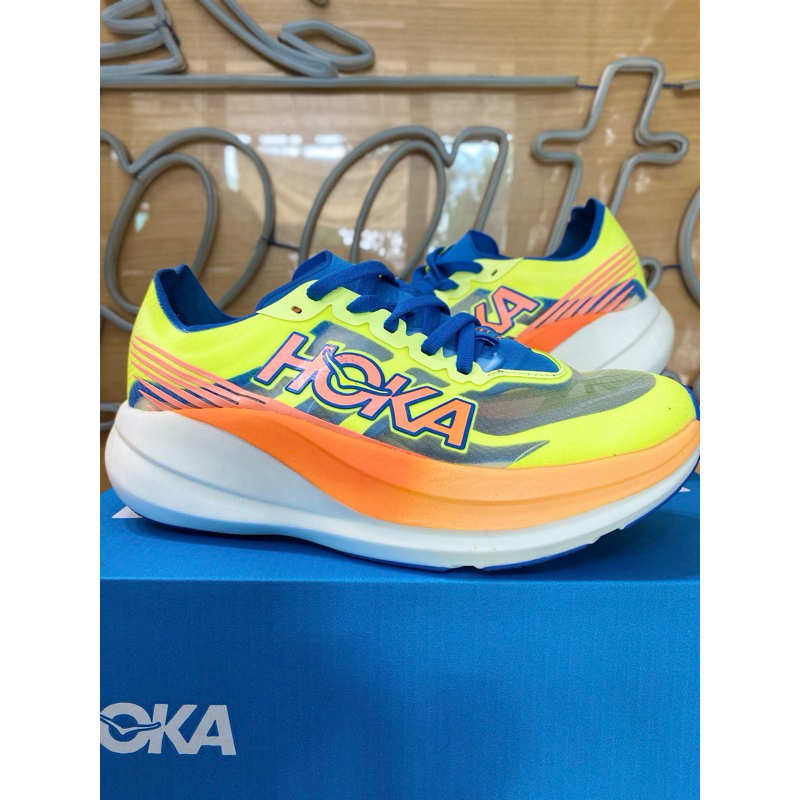 HOKA ROCKET X2