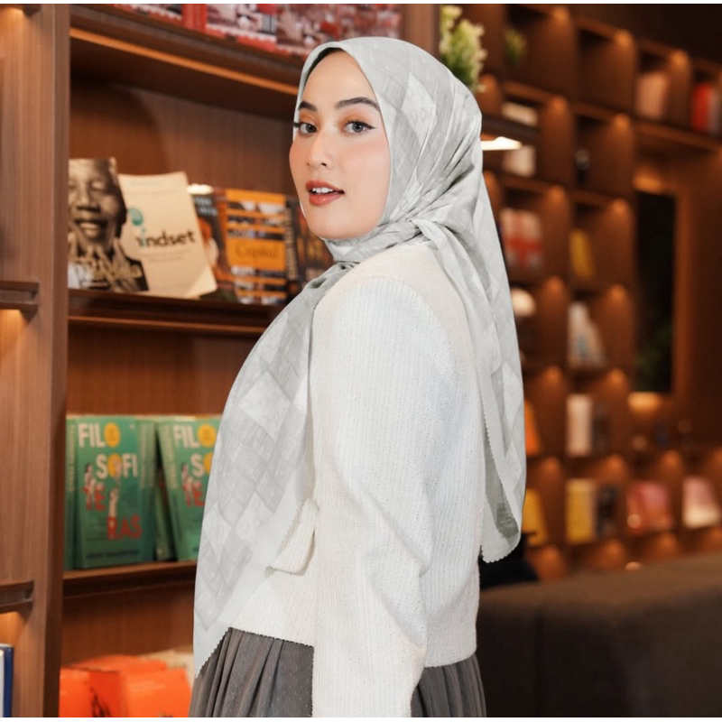 ZYTA DELIA - STARFIELD SERIES ZYTA DELIA