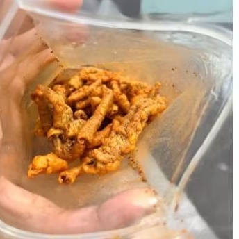 

usus crispy pedas daun jeruk 1kg