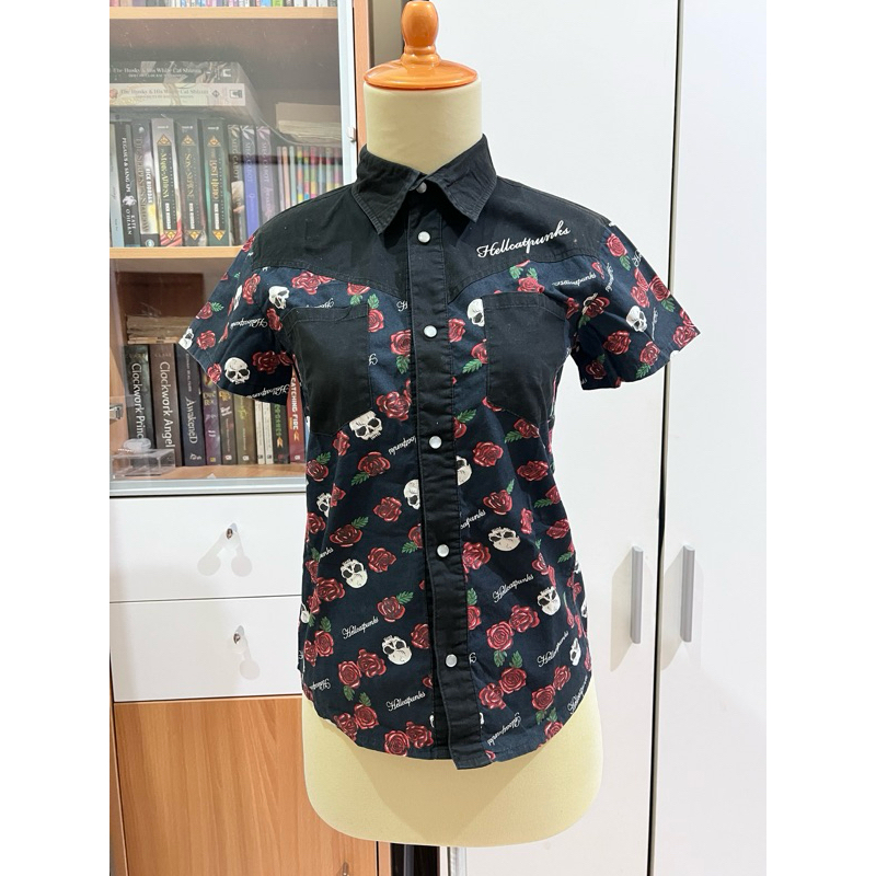 Atasan Top Emo Gothic Punk Visual Kei Skull Rose