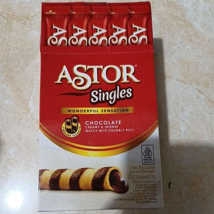 

Astor Singles Wafer Stick Stik Roll Cokelat Coklat 216gr Cemilan Snack Makanan Ringan 216g 216 g gr