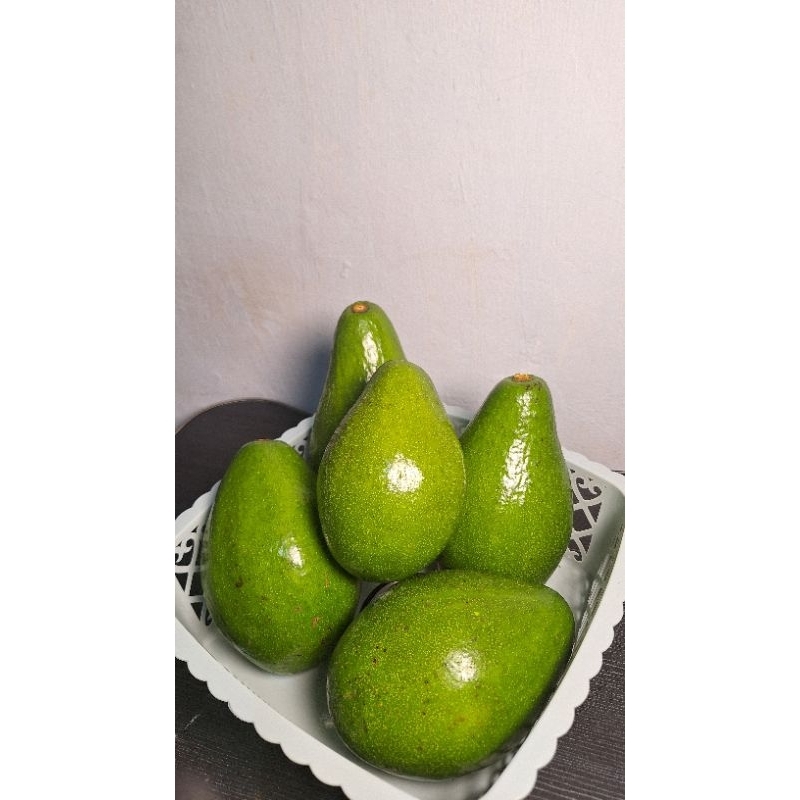 

AlpukatMentegaGlowing(1Kg)isi2-3PCS