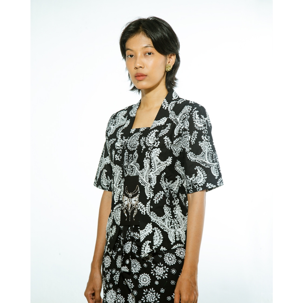 Parasjiwo -  Kebaya Kutubaru Lengan Pendek - Garuda x Walang Kekek