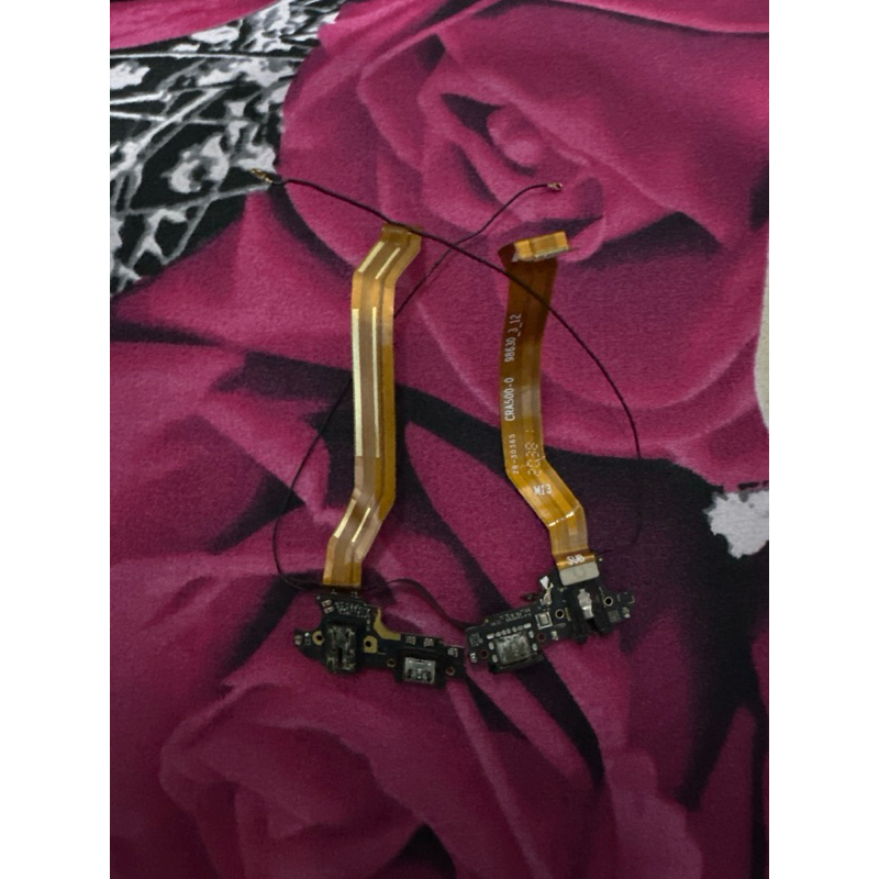 PAPAN CAS KONEKTOR CAS REALME C15 ORI COPOTAN