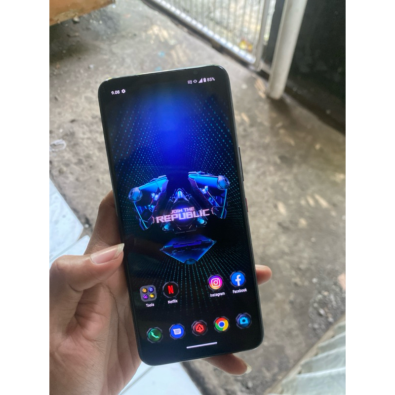 ASUS ROG 5 8/128 minus