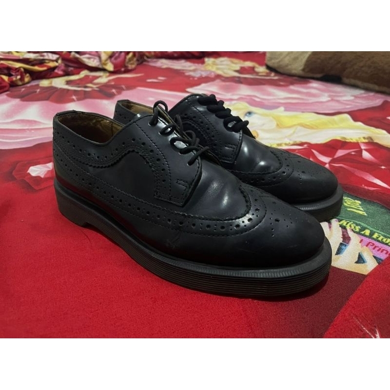 Docmart wingtip size 38
