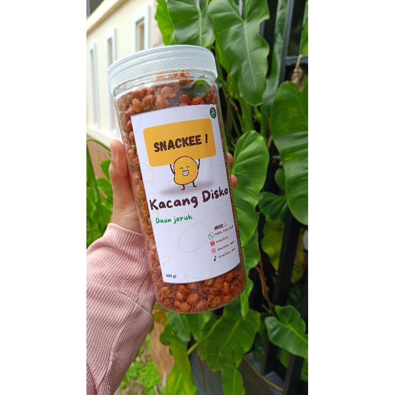 

Snackee! Kacang Disko Daun Jeruk 600gr (isi full kacang tidak kebanyakan tepung)