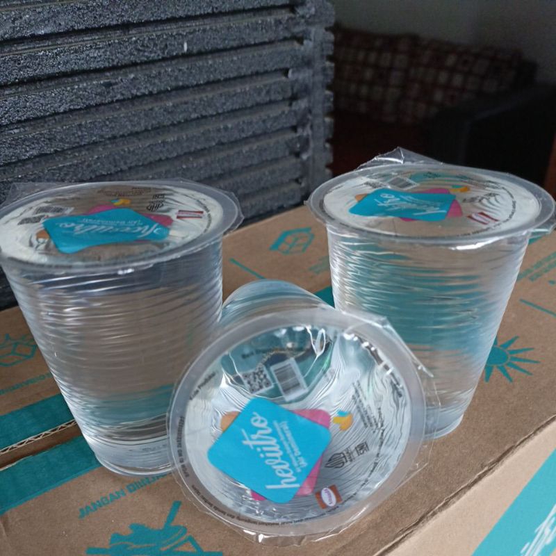

Air minum dalam kemasan heviitro cup 200 ml harga per pcs