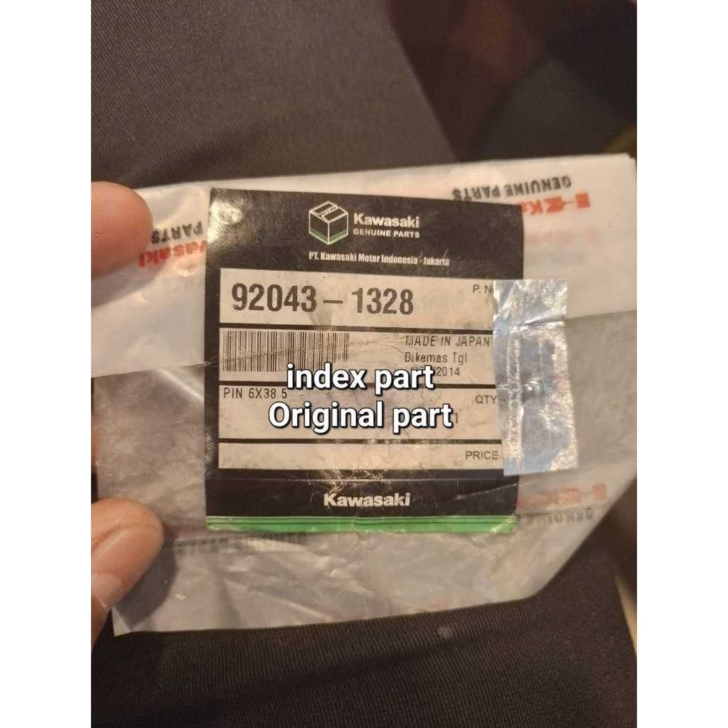 Pin Footstep Pijakan Belakang Ninja 150 RR KGP 92043-1328