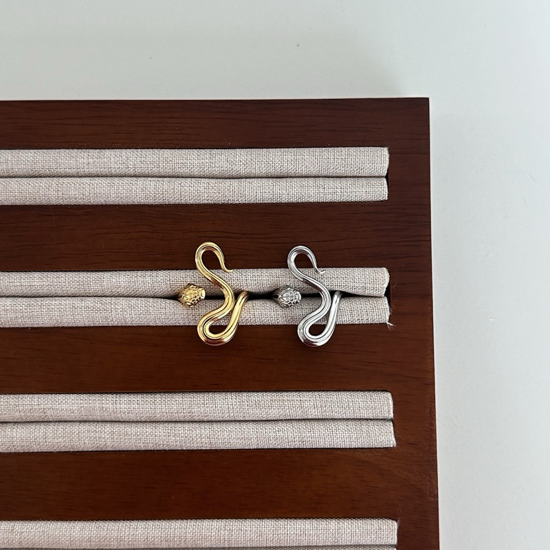 Louise // Viper Adjustable Statement Ring - 18k Gold Plated Stainless Steel (Anti Karat)