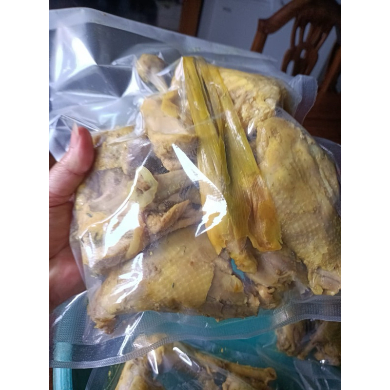 

AYAM KAMPUNG ASLI, UNGKEP BUMBU KUNING | 8 potong