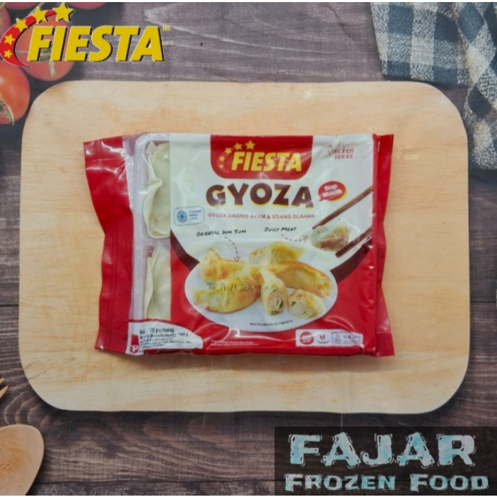 

FIESTA GYOZA 180GR ISI 10 POTONG | FIESTA DAMPLING AYAM 180GR ISI 10 POTONG