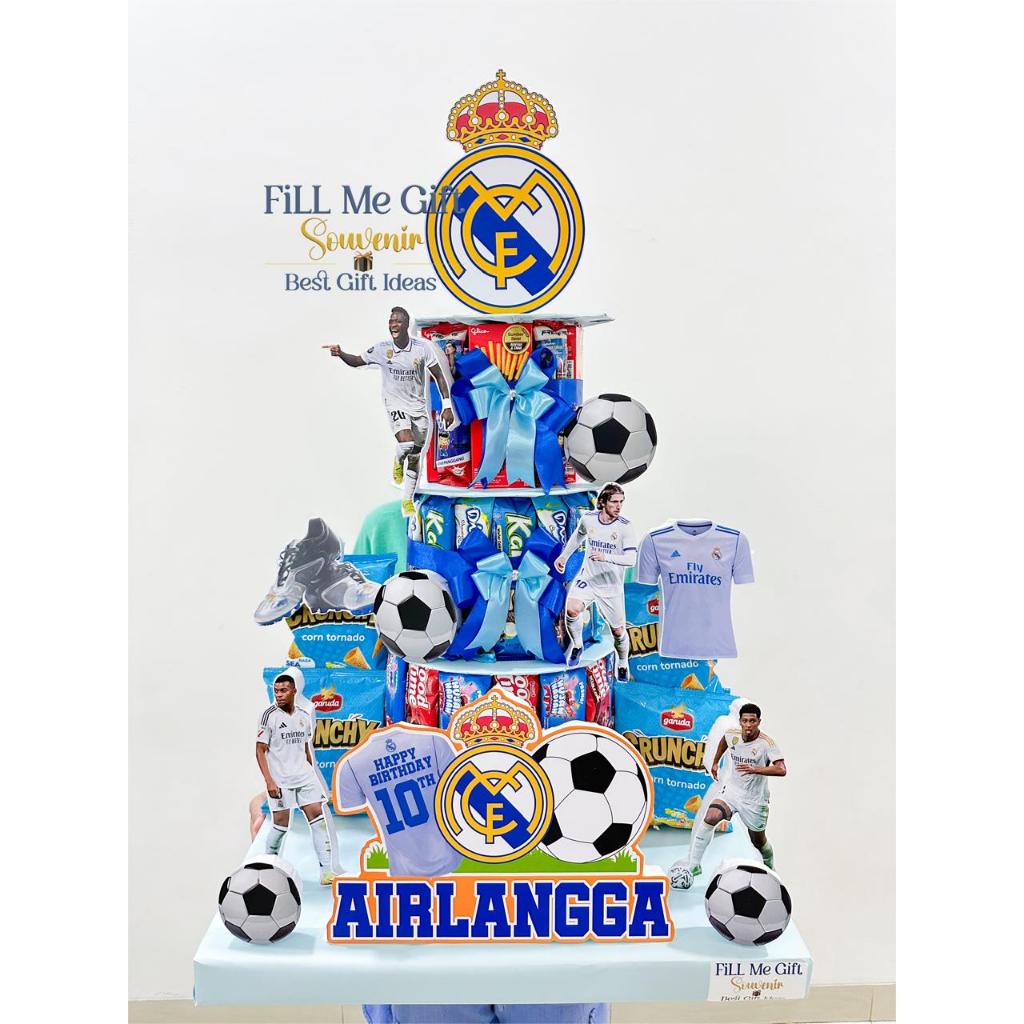 

BK - Real Madrid Sepak Bola - Snack Tower Cake Tart Birthday / Kado Ulang Tahun Kue Snack Lucu Tingkat