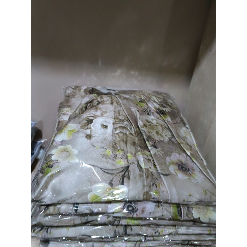 set gamis motif bunga bahan silk premium
