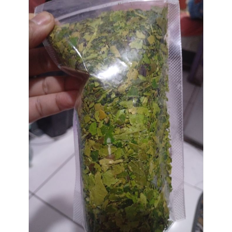 

daun jeruk kasar siap pakai bumbu