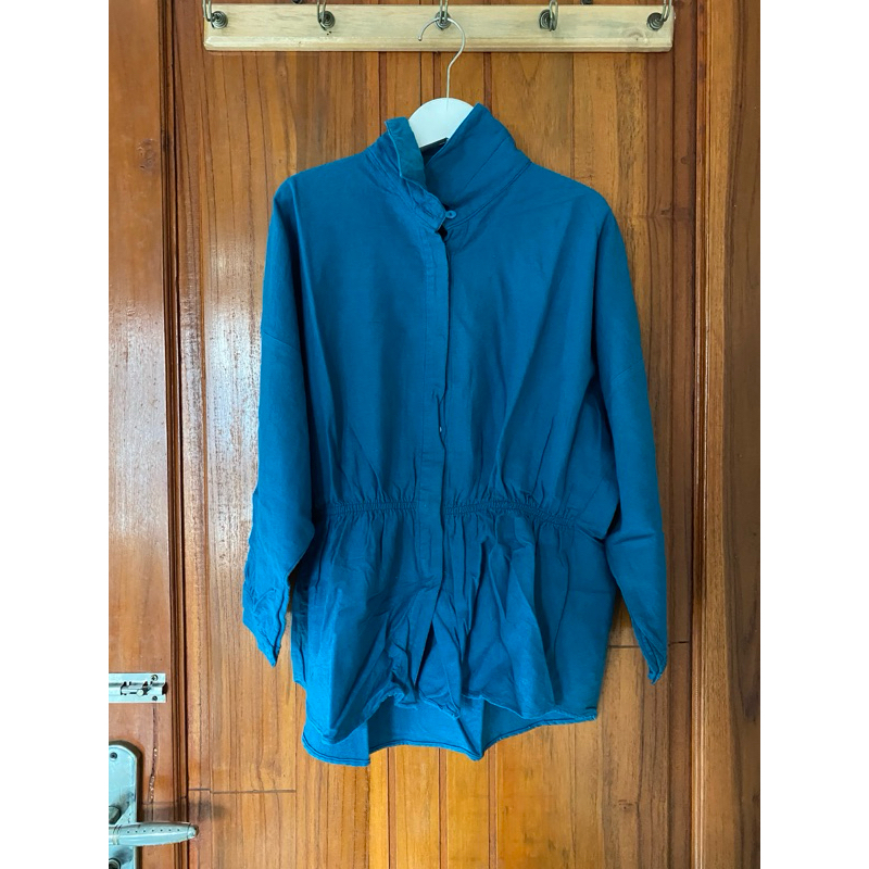 Atasan Wanita Kemeja Kerut Depan