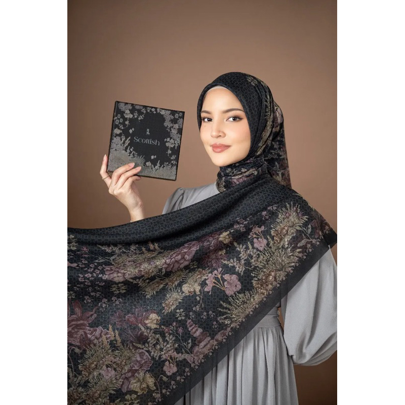 SCOTTISH SCARF, Kerudung Perempuan Heylocal 100%ORIGINAL