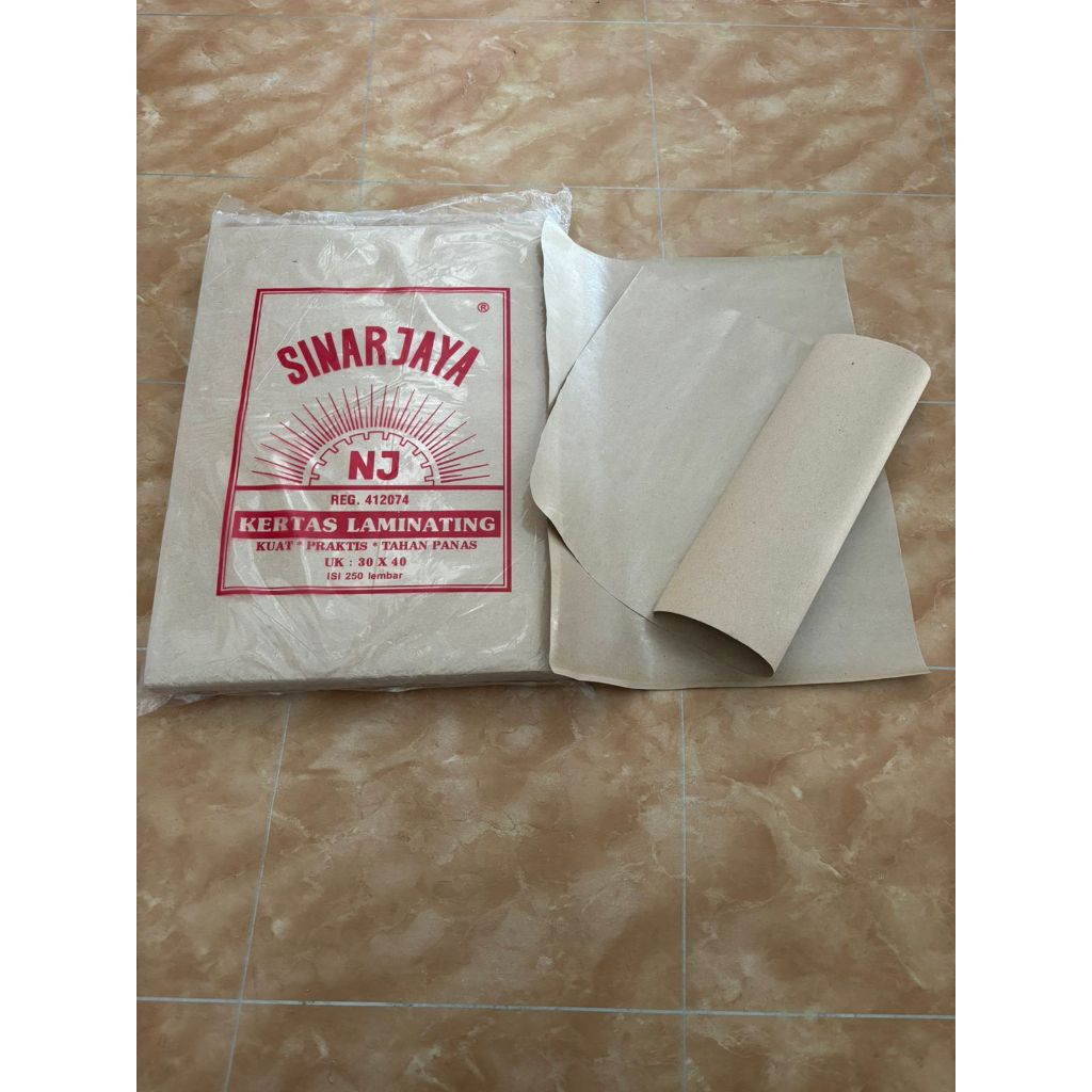 Kertas Nasi Sinar Jaya Kertas Laminating Ukuran 30x40 isi 250pcs Untuk Nasi Padang