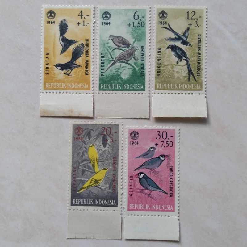 

Perangko Prangko Kuno Set Lengkap Seri Burung 1964 Mint - YN2143