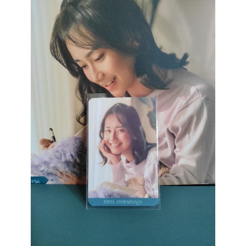 Photopack dan Photocard JKT48 Kalender 2025