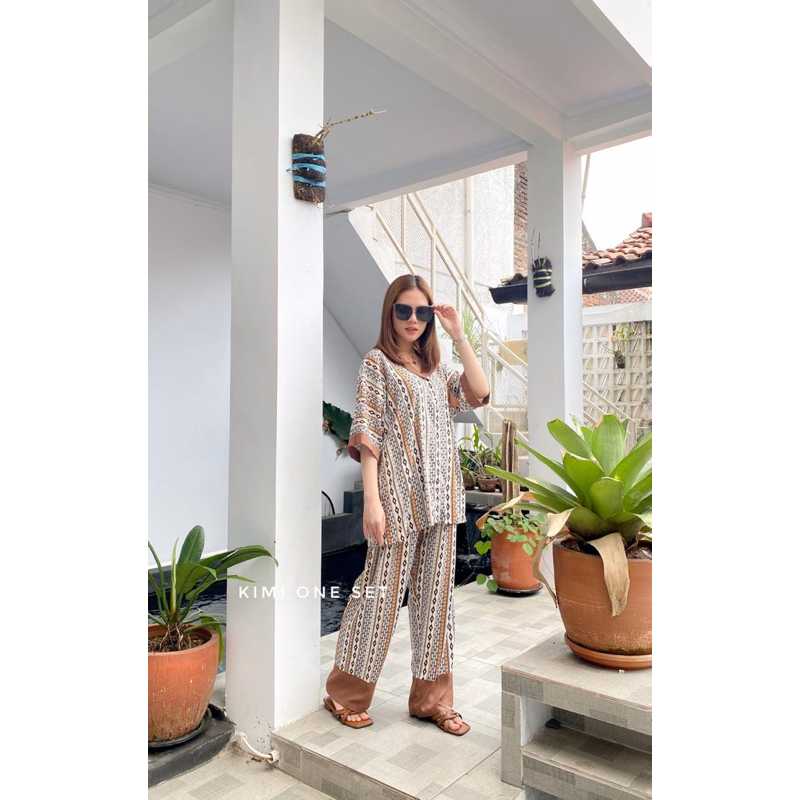 KIMI ONE SET / Set Jumbo Wanita  / Set Wanita Terbaru / Set Wanita Bahan Rayon / Set Wanita Kekinian